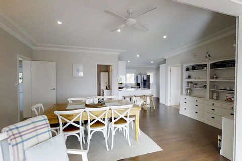 Casa Sorella - Beachfront Family Home - Sydney 4u 2