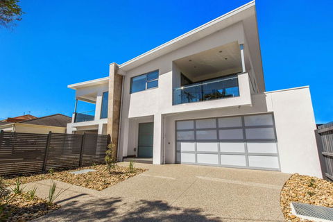 CASABLANCA - DROMANA - Accommodation Sydney 0