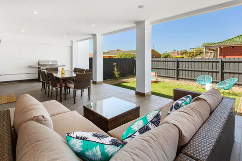 CASABLANCA - DROMANA - Accommodation Sydney 3