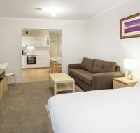 Cascades 3 Well Appointed and Central location - Sydney 4u