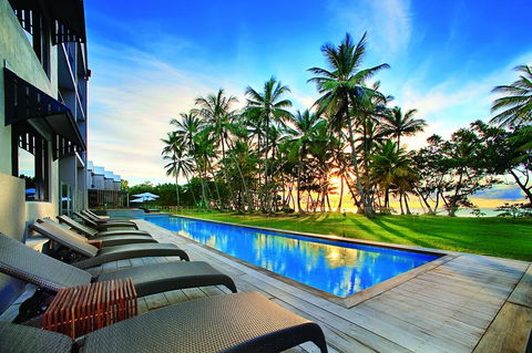Castaways Resort & Spa On Mission Beach - Sydney 4u 0