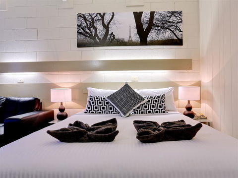Castle Creek Motel - Accommodation Sydney 0