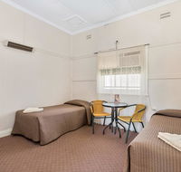 Centennial Hotel Gulgong - Sydney 4u