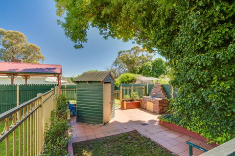 Central Armidale 2-Bedroom Apartment - Accommodation Sydney 2