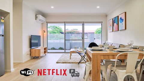 Central Garden City Apt - Mobile Hotspot & WiFi - - Sydney 4u 0