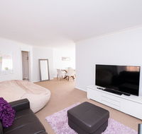 Central March 2 bed Walk everywhere - Sydney 4u