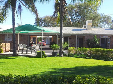 Charleville Waltzing Matilda Motor Inn - Sydney 4u 0