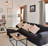 Charming Terrace House on Tree Lined Street - Sydney 4u