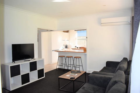 Charnwood Cottages In Warburton - Sydney 4u 2