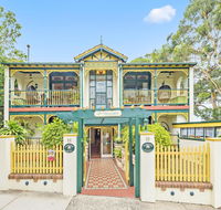 Charrington Hotel - Sydney 4u