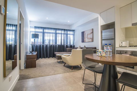 Chic & Comfy! 1 Bed Home @Silkari Suite Chdatswood - Sydney 4u 0