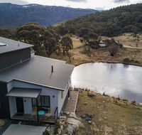 Chloe's Chalet - Sydney 4u
