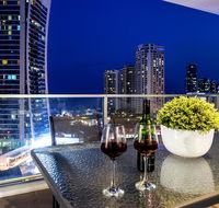 Circle on Cavil Holidays Gold Coast - Accommodation Sydney
