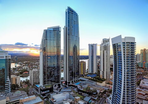 Circle On Cavill - HR Surfers Paradise - Accommodation Sydney 0