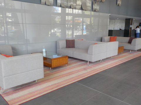 Circle On Cavill - HR Surfers Paradise - Accommodation Sydney 3