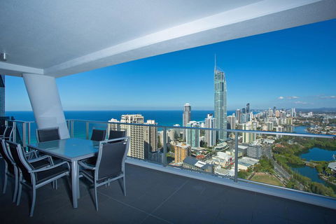 Circle On Cavill - Private Apartments - Accommodation Sydney 0