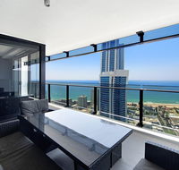 Circle on Cavill Private 2 Bed Ocean View - Accommodation Sydney
