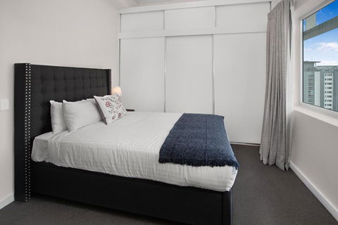 City-Centre Apartment With River Views And Balcony - Sydney 4u 1