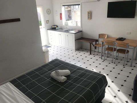 Clearwater Motel Apartments - Sydney 4u 2