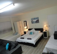 Cleveland BB - Private Studio Room - Accommodation Sydney