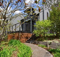 Cloudsong Chalet 2 - Close to the village centre - Sydney 4u