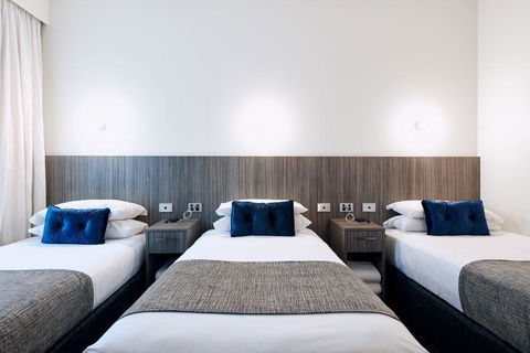 Club Laverton - Sydney 4u 0