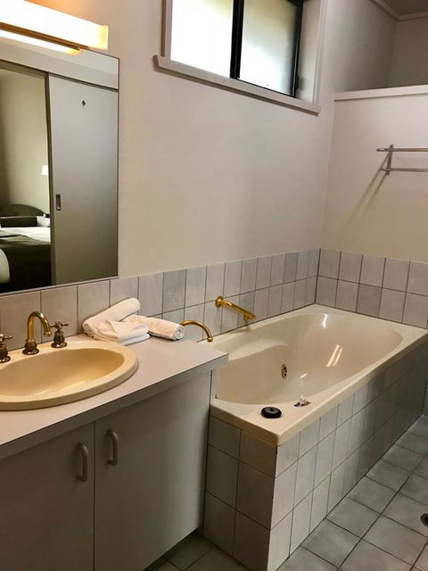 CluBarham River Motel - Sydney 4u 3