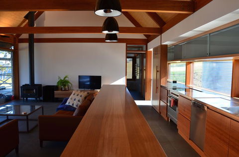 Coast House Tasmania - Sydney 4u 1