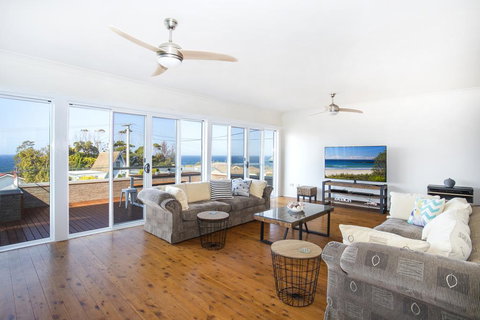 Coastal Horizons - Sydney Resort 1