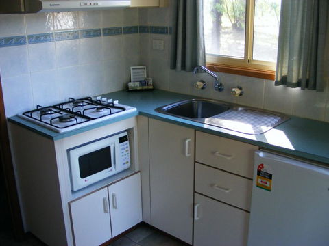 Cobar Caravan Park - Sydney 4u 1