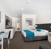 Comfort Inn  Suites Manhattan - Sydney 4u