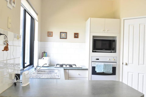 Comfortable 2 Bedroom Unit With Garden - Sydney Resort 1