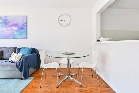 COMO A South Yarra Delight, Car Park And King Bed - Sydney 4u 3