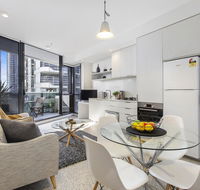 Complete Host SEE Apartments - Sydney 4u