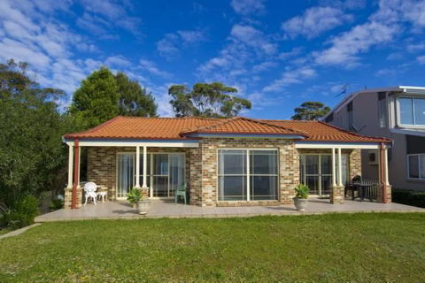 Cook St 4 - Salamander Bay - Sydney 4u 1