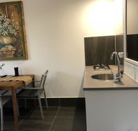 Coonawarra Cabins Unit A - Sydney 4u