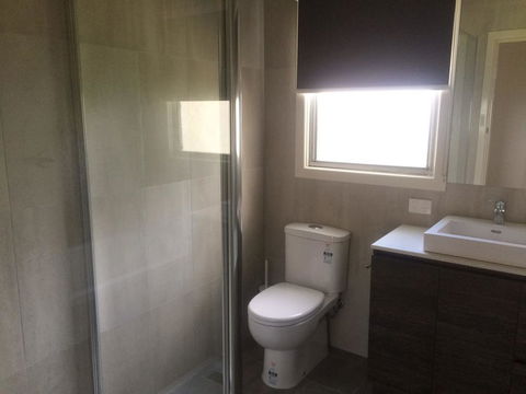 Costa Park Cottage Ena - Armidale - Sydney 4u 2