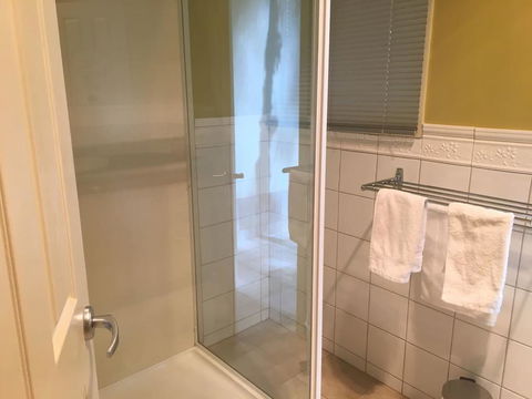 Cottage 1 Relax And Self Isolate In With Hot Tub - Sydney 4u 3