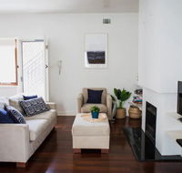 Cottesloe Beach Villa With Large Courtyard Sleeps 4 - Sydney 4u