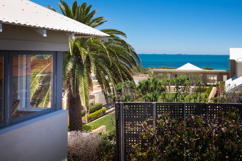 Cottesloe Executive Beach House - Sydney 4u 0