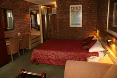Countryman Motor Inn - Sydney 4u 1