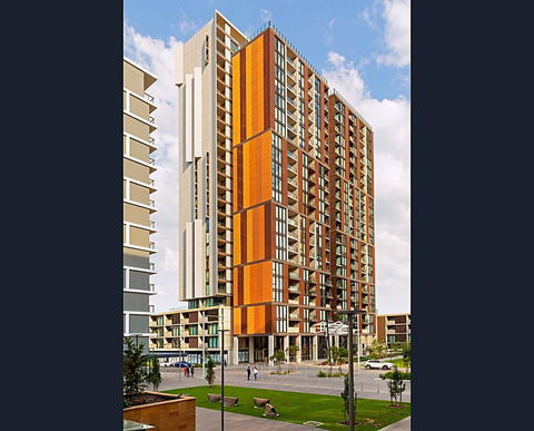 Cozy & Convenient 1Bdr Aparment + FREE Parking - Sydney 4u 0