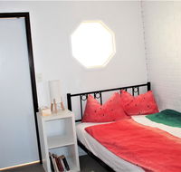 Cozy and cute comfort stay close to University Female only - Sydney 4u
