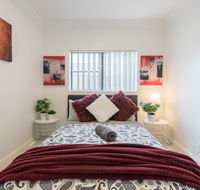 Cozy Duplex Home 3 Bdrms 1 Bath Sleeps 6 - Sydney 4u