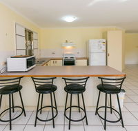 Cozy Family Holiday House - Sydney 4u