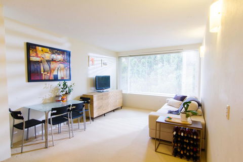 Cozy One Bedroom Apartment In Waverton - Sydney 4u 0