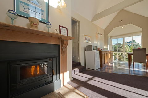 Crabtree Riverfront Cottages - Accommodation Sydney 1