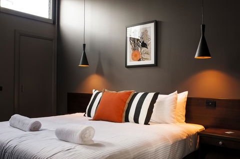 Criterion Hotel Sale - Sydney 4u 1