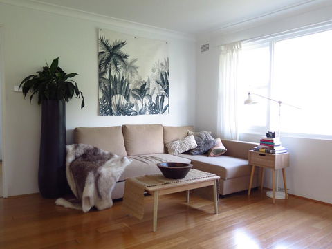 Cronulla Accommodation - Sydney 4u 0
