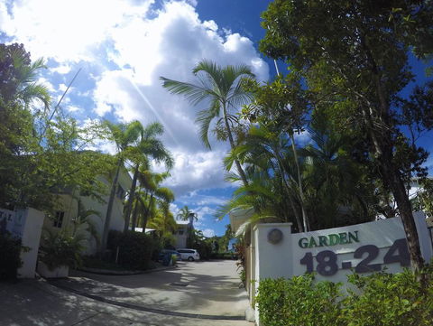 Crystal Garden Resort & Restaurant - Sydney 4u 0